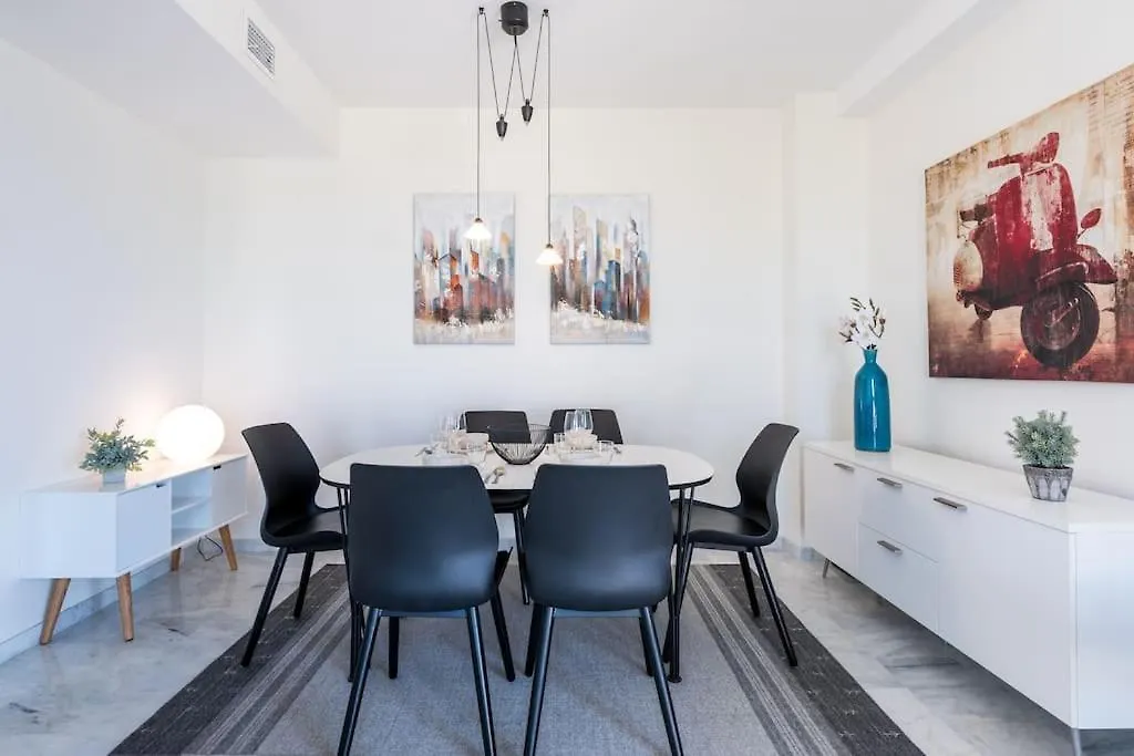 89-Penthouse Apartment With Stunning Views, Fuengirola